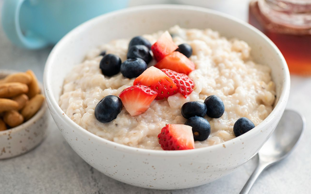 Why eating oats in the morning is better for weight management, your energy levels and nutrition